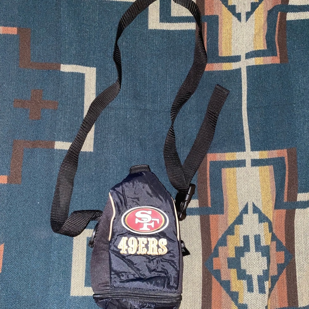 San Francisco 49ers NFL bottle coozi zip up holder